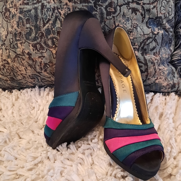 Y2K Silk Colourblock Stilettos - Picture 2 of 4